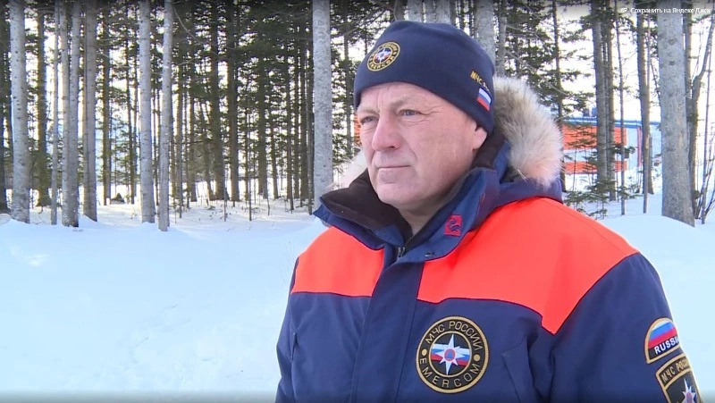 МЧС: в Стародубском уже с утра было известно, что лед рвется, но рыбаков это не остановило