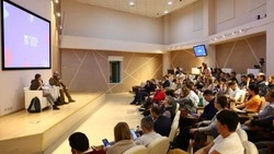 Жителей Сахалина пригласили пройти обучение для работы на Госслужбе в ДФО