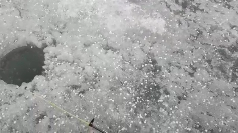 Сахалинских рыбаков на озере Изменчивом разогнал крупный град