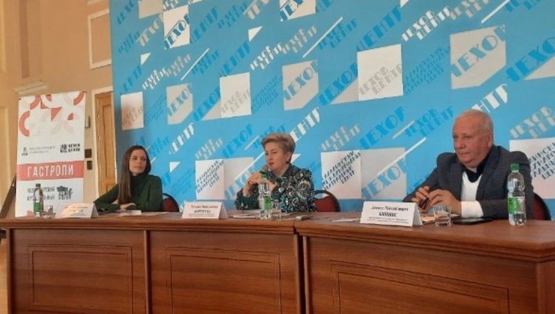 «Работают профессионалы»: Сахалин посетили артисты Новосибирского музыкального театра