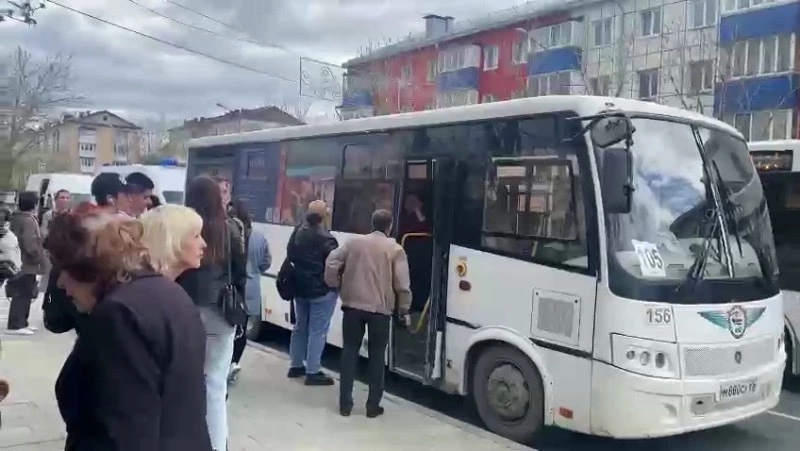 Мальчик получил травму носа из-за водителя маршрута №105 в Южно-Сахалинске