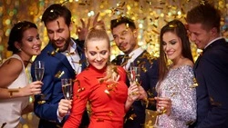 Сотрудники компаний РФ выбрали 13-ю зарплату вместо корпоратива на Новый год