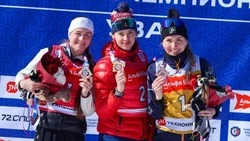 Сахалинская биатлонистка Анастасия Томшина завоевала серебро чемпионата России