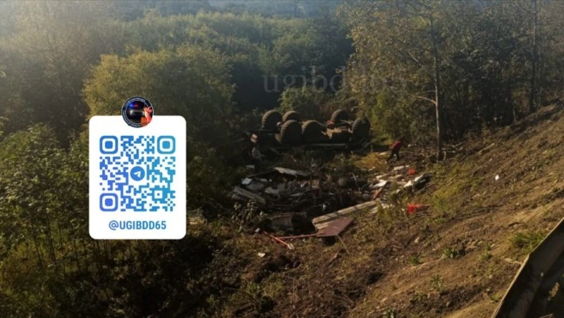 Водитель КамАЗа погиб в аварии в Александровск-Сахалинском районе