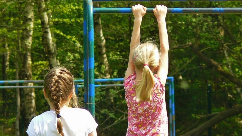 Минздрав РФ запретил бессрочно освобождать детей от занятий спортом