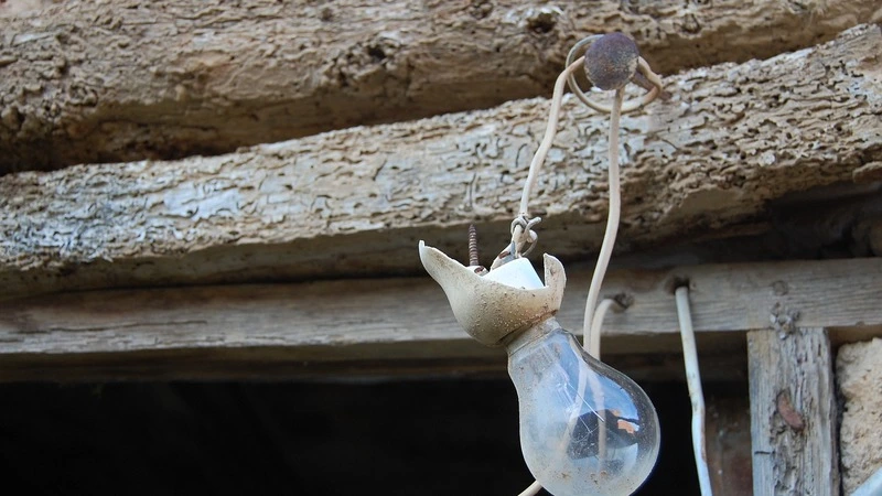 У Лимаренко попросили помощи для бабушки, которая живет в контейнере