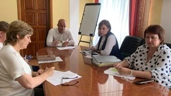 Консультант по бухучету появился в Долинске благодаря соцконтракту