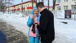 Валерий Лимаренко помог пенсионерке с организацией приема к врачу в Макарове 