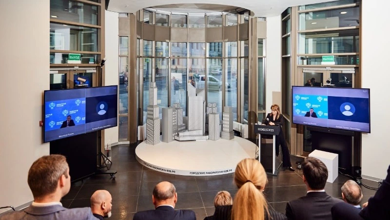 Открытый диалог: эксперты ВАРМСУ обсудили роль муниципалитетов в госуправлении