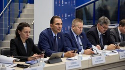 Сенаторы от Сахалина приняли участие в заседании комитета по международным делам СФ в Мурманске