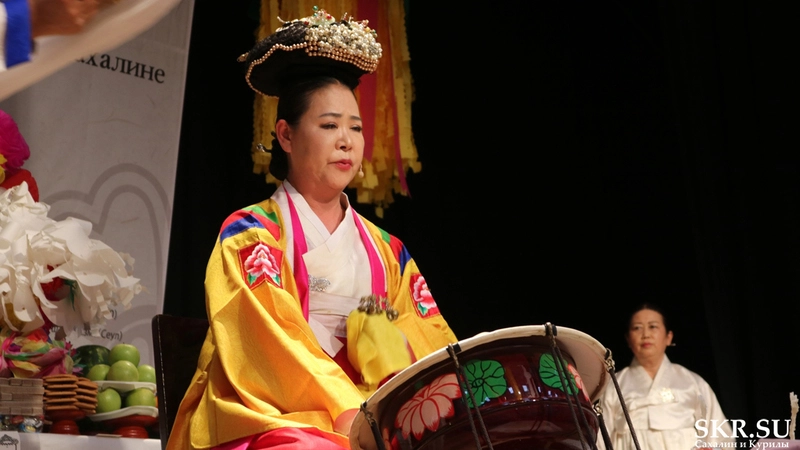 Сахалинцы впервые увидели выступление шаманов из Южной Кореи