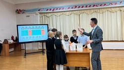 Более 300 сахалинских школьников узнали о правильной сортировке отходов на экоуроках
