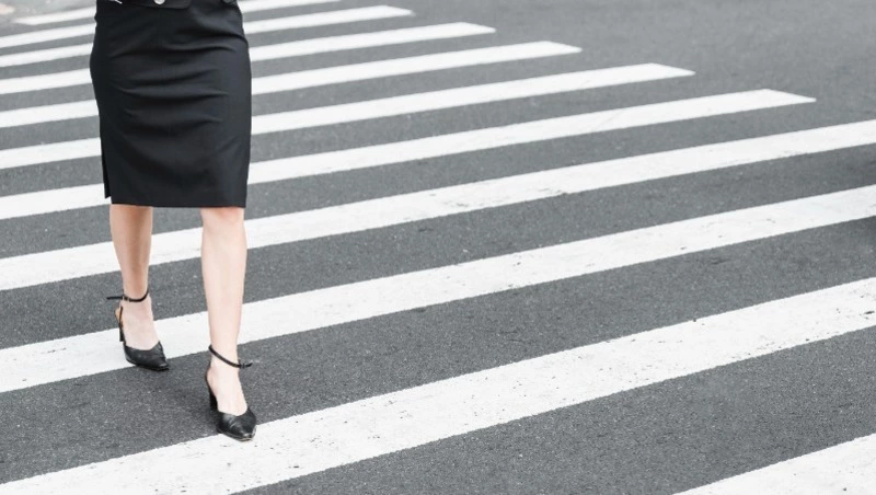 Мужчина на автомобиле Toyota сбил женщину-пешехода в Холмске