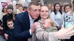 Год с момента запуска «Счастливого материнства» отметили на Сахалине