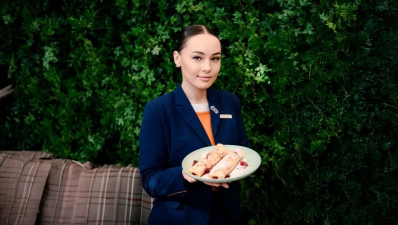 Блины с клоповкой и сувениры: «Аврора» угощает на Масленицу в аэропорту Южно-Сахалинска