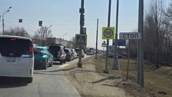 Жители Южно-Сахалинска массово устремились к морю