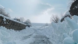 Снежная лавина прервала автобусное сообщение между Невельском и Холмском