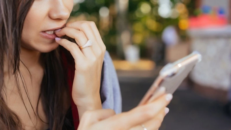 Двое молодых жителей Сахалина отдали мошенникам около 200 тысяч рублей