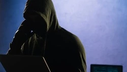 Мошенники похитили у двоих сахалинцев почти 700 тысяч рублей