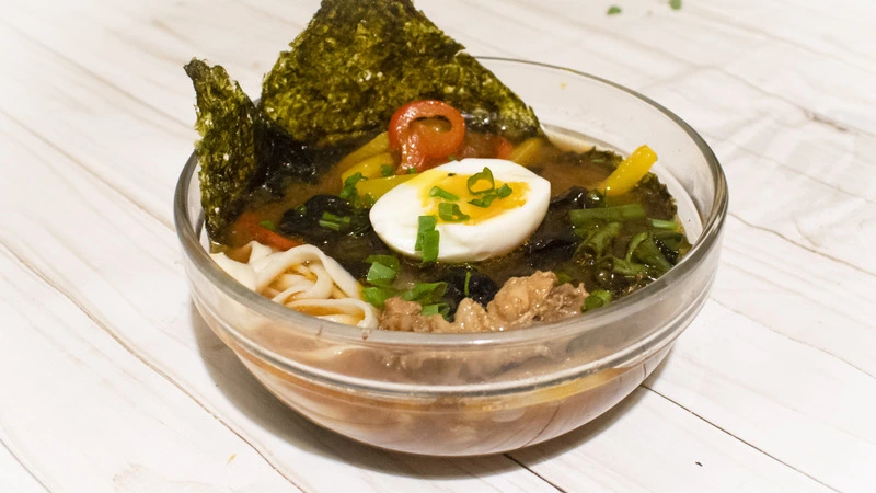 Острый, горячий, питательный: в новогодние праздники сахалинцы оценят пряный рамен