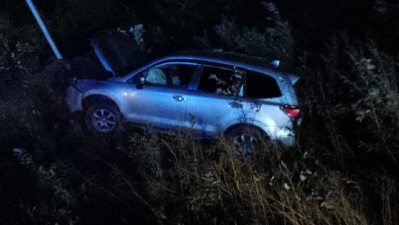 Водитель легковушки потерял управление на дороге в Тымовском