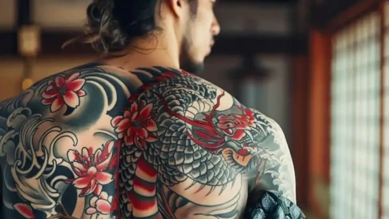 Рыбы, драконы, демоны: в Японии татуировки перестали быть символом мафиози