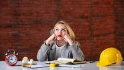 Жители Южно-Сахалинска назвали тройку самых скучных профессий  