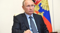 «Я сделал еще одну прививку»: Путин прошел ревакцинацию от COVID-19