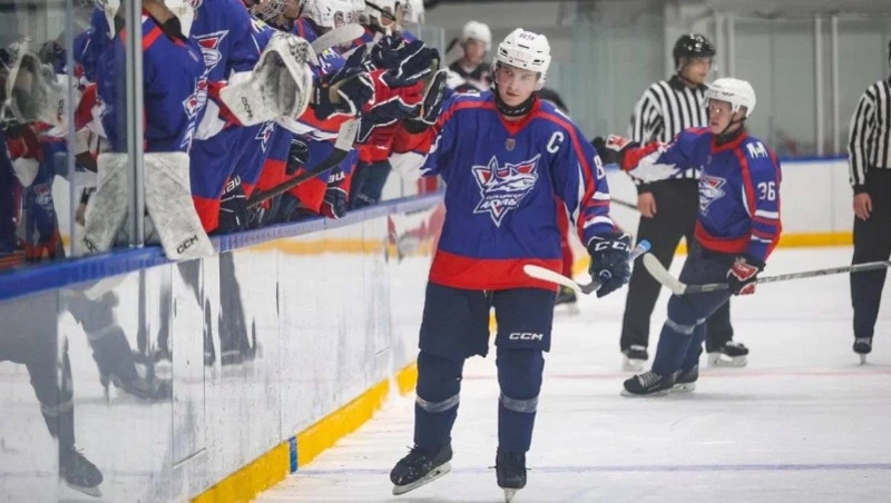 «Сахалинские Акулы» дважды одолели «Русских Витязей» на подмосковной базе