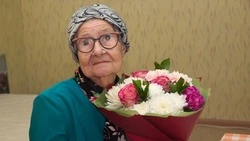 Ветеран Великой Отечественной войны отмечает свой 94-й день рождения в Южно-Сахалинске