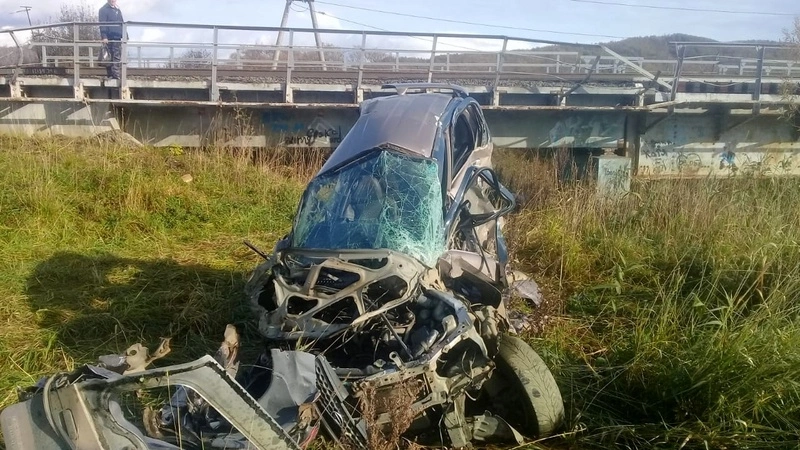 Видеоподборка самых жестких и совершенно нелепых аварий на Сахалине за октябрь