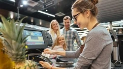 ВТБ подключил оплату по универсальному QR-коду в магазинах