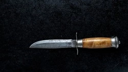 51-летнего мужчину обвинили в покушении на убийство знакомого в Южно-Сахалинске