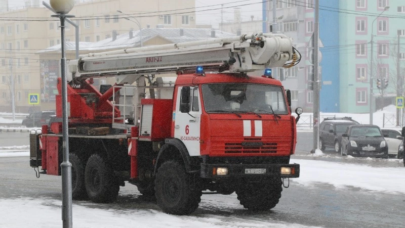 Дачный дом загорелся в одном из СНТ Южно-Сахалинска 23 марта