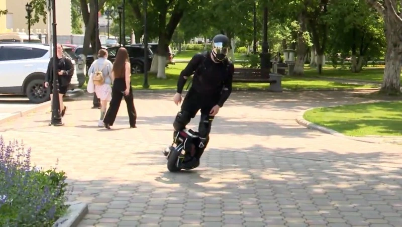 Средства индивидуальной мобильности. Как регулировать движение самокатов? На грани 08.07.24