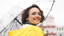 На Сахалине будет жара до +30, на Курилах — ливни и шторм 28 июня