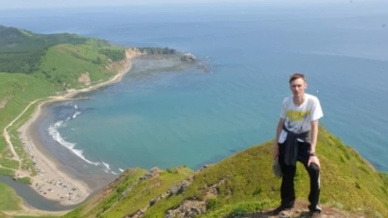 Поиски туриста, пропавшего на пике Смелом, на сегодня завершены