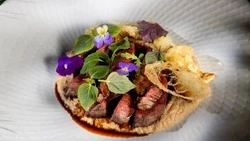 Сахалинский шеф поделился рецептом цветной капусты с говяжьей вырезкой