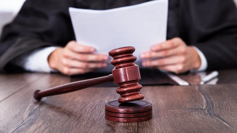 В Аниве мать отправили за решетку из-за неуплаты алиментов