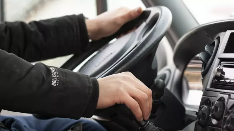 Сахалинским автомобилистам  грозят массовым лишением водительских прав