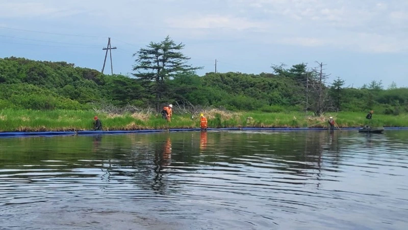 ООО «ННК-Сахалинморнефтегаз» окажет помощь властям с очисткой залива Старый Набиль