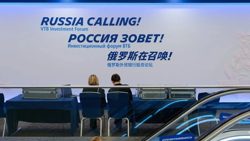 ВТБ: россияне все чаще будут использовать ИИ при выборе инвестинструментов
