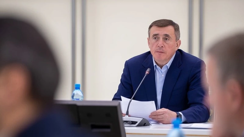 Губернатор Сахалинской области оставил три буквы на жилищной облигации