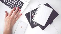 Айфон или работа: 20 % россиян отказались бы от трудоустройства в пользу смартфона 