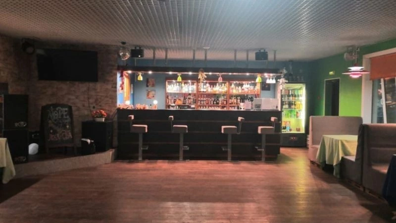 Женщина скончалась в кафе на Сахалине