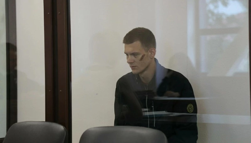 Пособника телефонных мошенников задержали полицейские на Сахалине