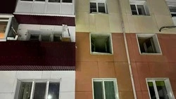 Жителя Макарова спасли при пожаре в многоквартирном доме