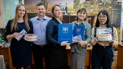 Сергей Надсадин вручил благодарственные письма сахалинским журналистам