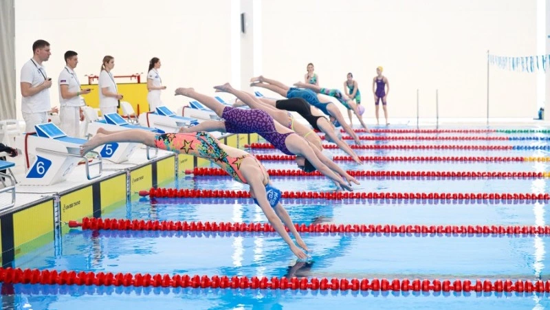 Региональный чемпионат по плаванию стартовал на Сахалине