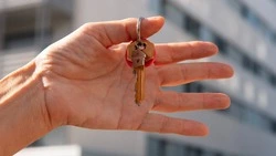 Сахалинская область вошла в топ-2 регионов РФ по вакансиям с предоставлением жилья